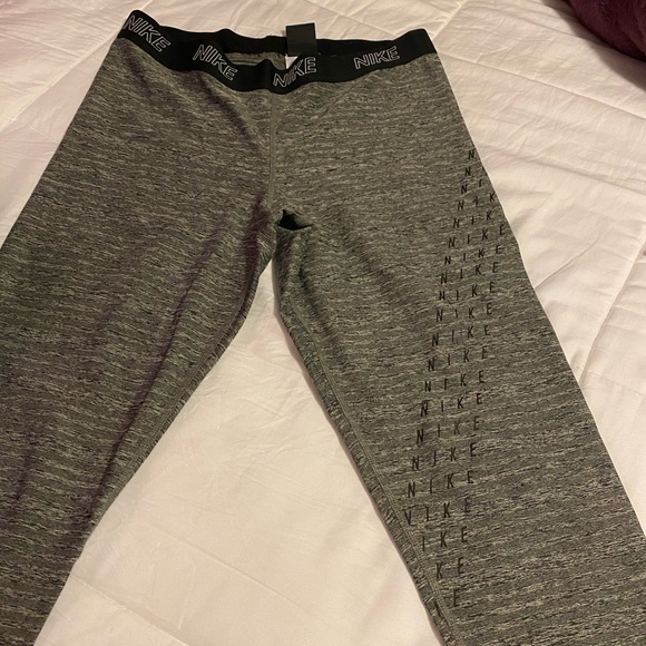 Nike Spandex Leggings Yoga Pants Dri-Fit XL - Picture 2 of 2
